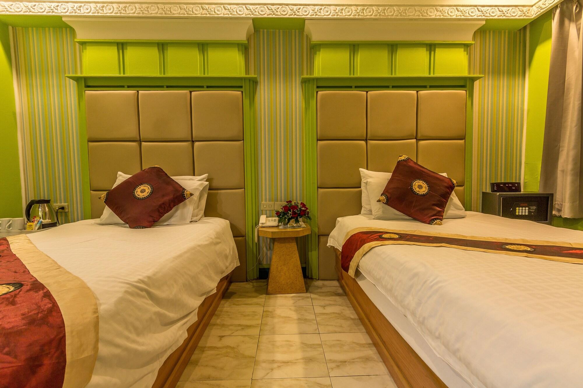 Sam'S Lodge Bangkok Extérieur photo